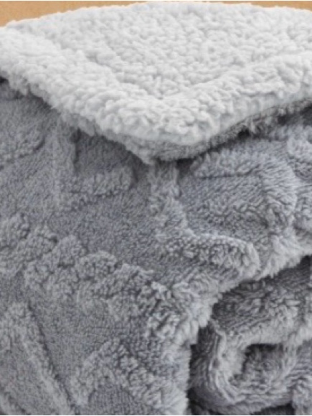 Cable Jacquard Shabby Sherpa Tufted Pattern Fleece Throw Blanket  - GRAY - Picture 2 of 7